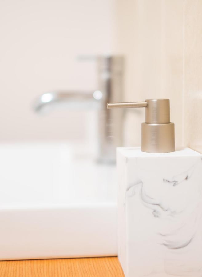D'City Apartment, Up To 5 Guests Dundee Bagian luar foto