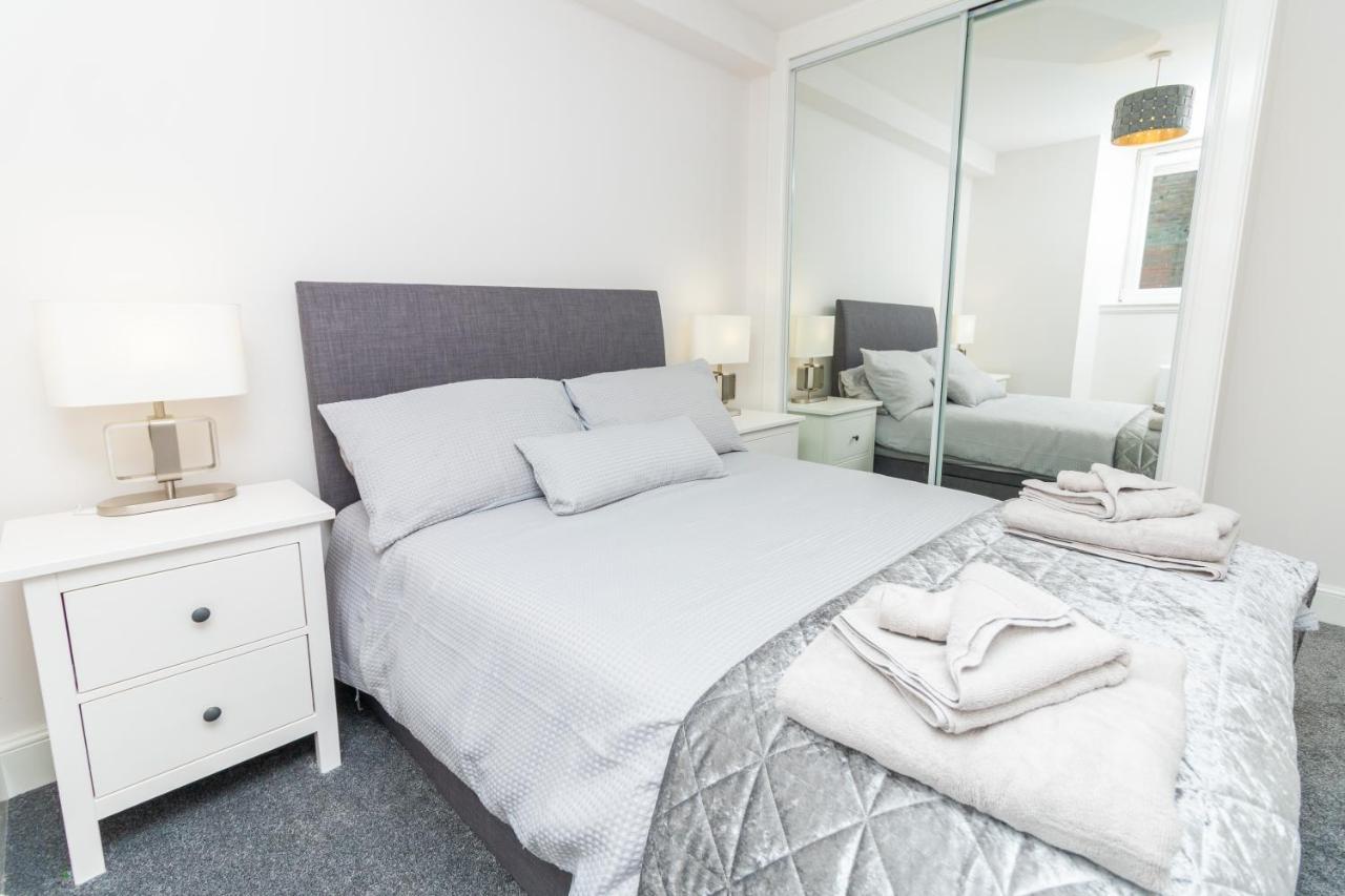 D'City Apartment, Up To 5 Guests Dundee Bagian luar foto